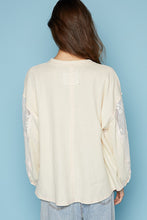 Load image into Gallery viewer, POL V-Neck Lace Balloon Sleeve Exposed Seam Top