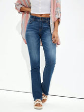 Load image into Gallery viewer, Buttoned Straight Jeans with Pockets