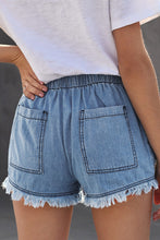 Load image into Gallery viewer, Pocketed Frayed Denim Shorts