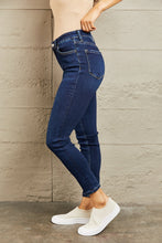 Load image into Gallery viewer, BAYEAS Mid Rise Slim Jeans