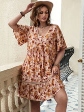 Load image into Gallery viewer, Plus Size Floral Crochet Flutter Sleeve Dress