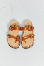 Load image into Gallery viewer, Forever Link Coastal Escape Toe Ring Footbed Slide Sandal