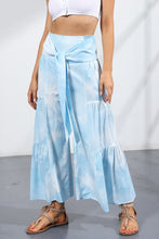 Load image into Gallery viewer, Printed Tie-Front Culottes