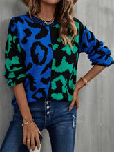 Load image into Gallery viewer, Round Neck Contrast Color Dropped Shoulder Sweater