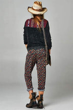 Load image into Gallery viewer, Carnation ditsy floral pants