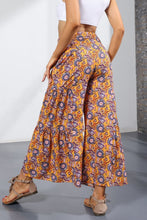 Load image into Gallery viewer, Printed Tie-Front Culottes