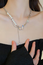Load image into Gallery viewer, Inlaid Rhinestone Butterfly Pearl Necklace