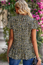 Load image into Gallery viewer, Floral Short Sleeve Peplum Top